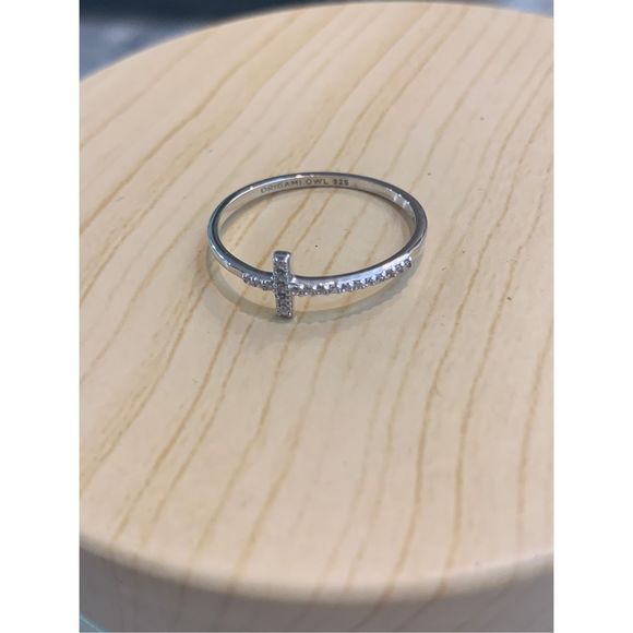 .925 9” Ring with Crystal Cross #SterlingSilver - Picture 2 of 5